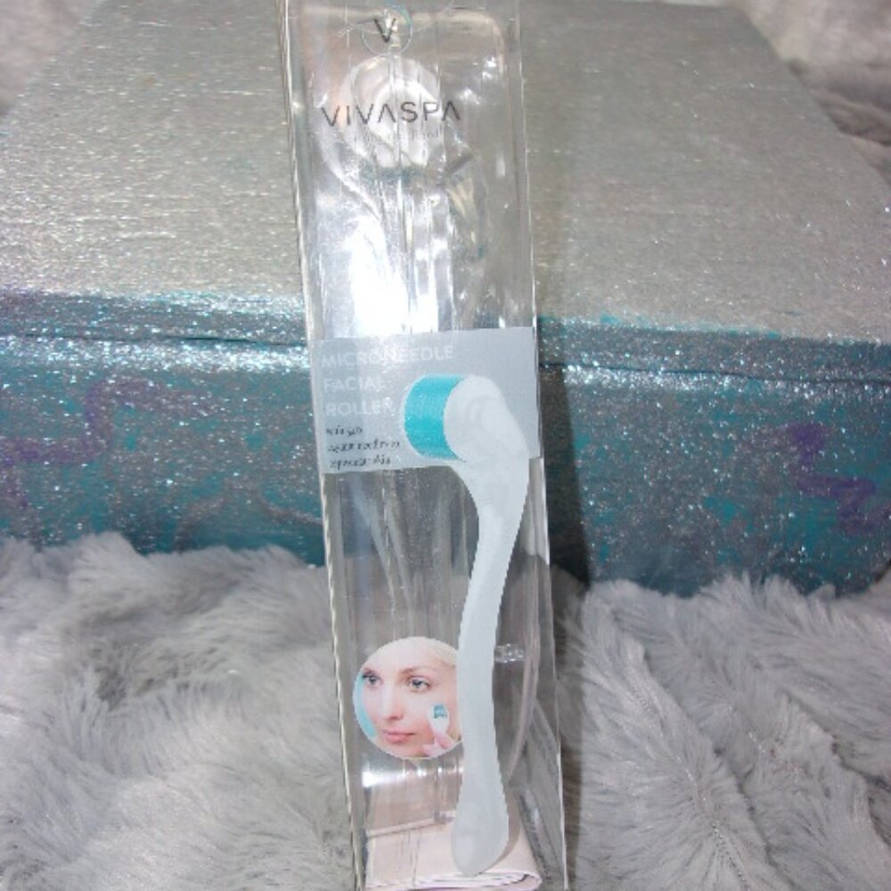 M-17 (NIP) VIVASPA MICRONEEDLE FACIAL ROLLER
